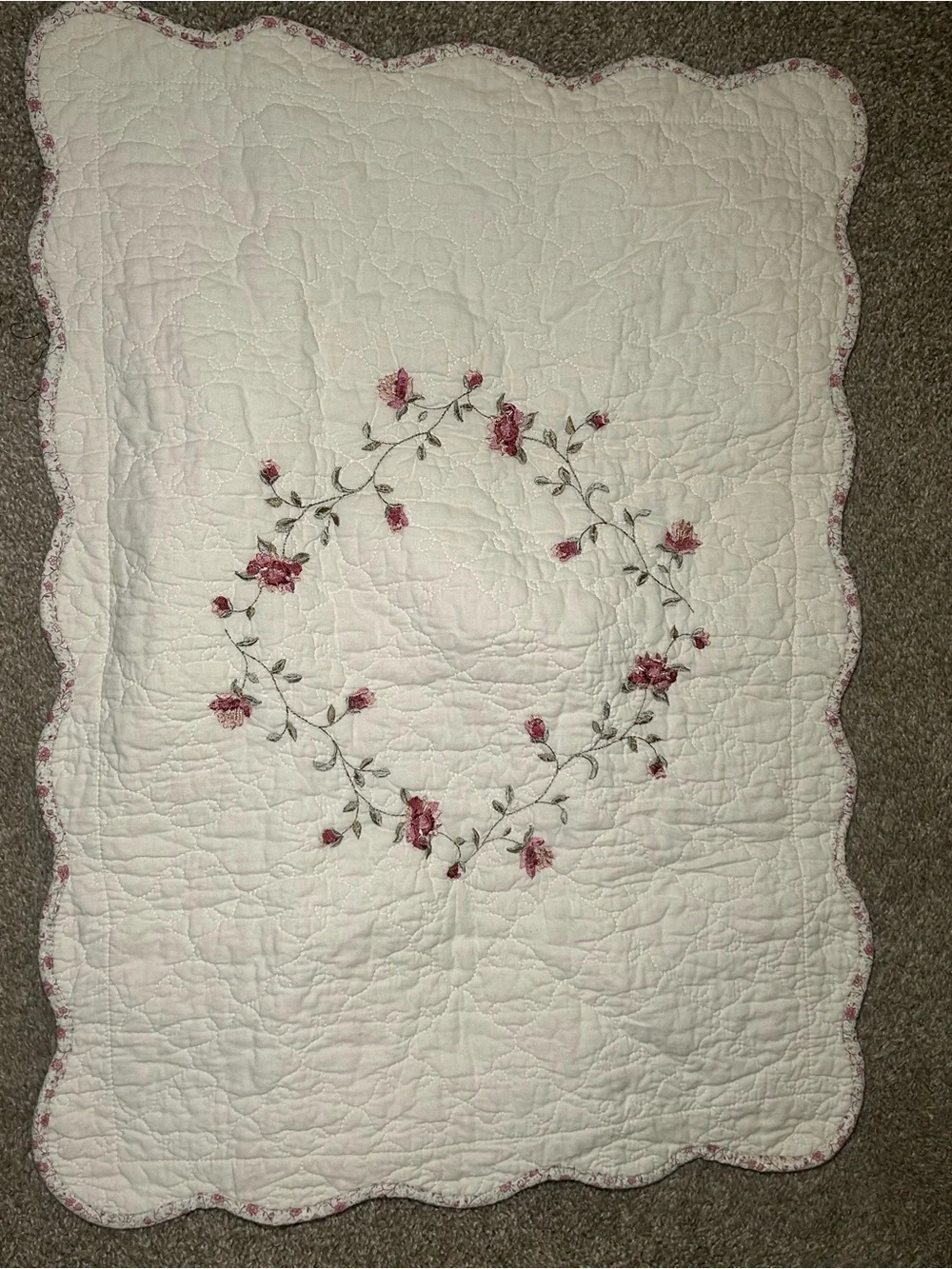 Better Homes & Garden Floral Vine Embroidered White Quilt Pillowcase Rose Accent